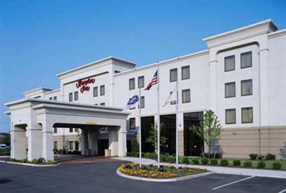 Hampton Inn Linden Exterior photo